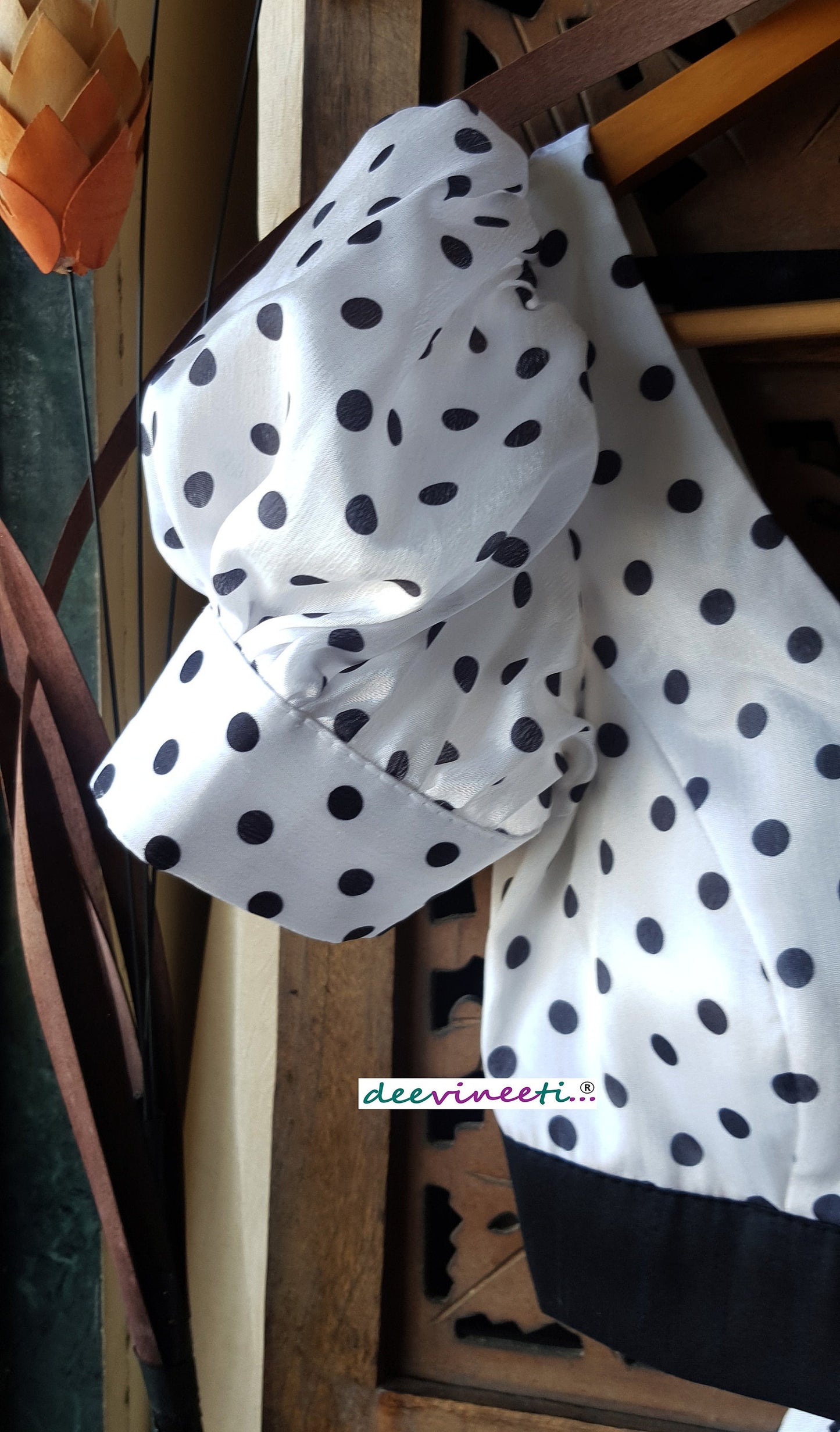 Black and White Polka Dot Puff Sleeves Blouse DVBL_242
