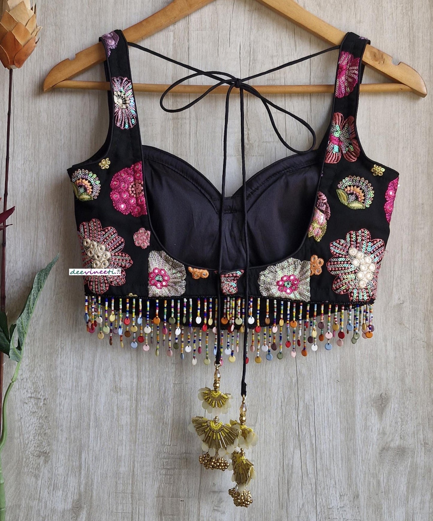 Black Embroidered Georgette Sweetheart Neck DVBL_311