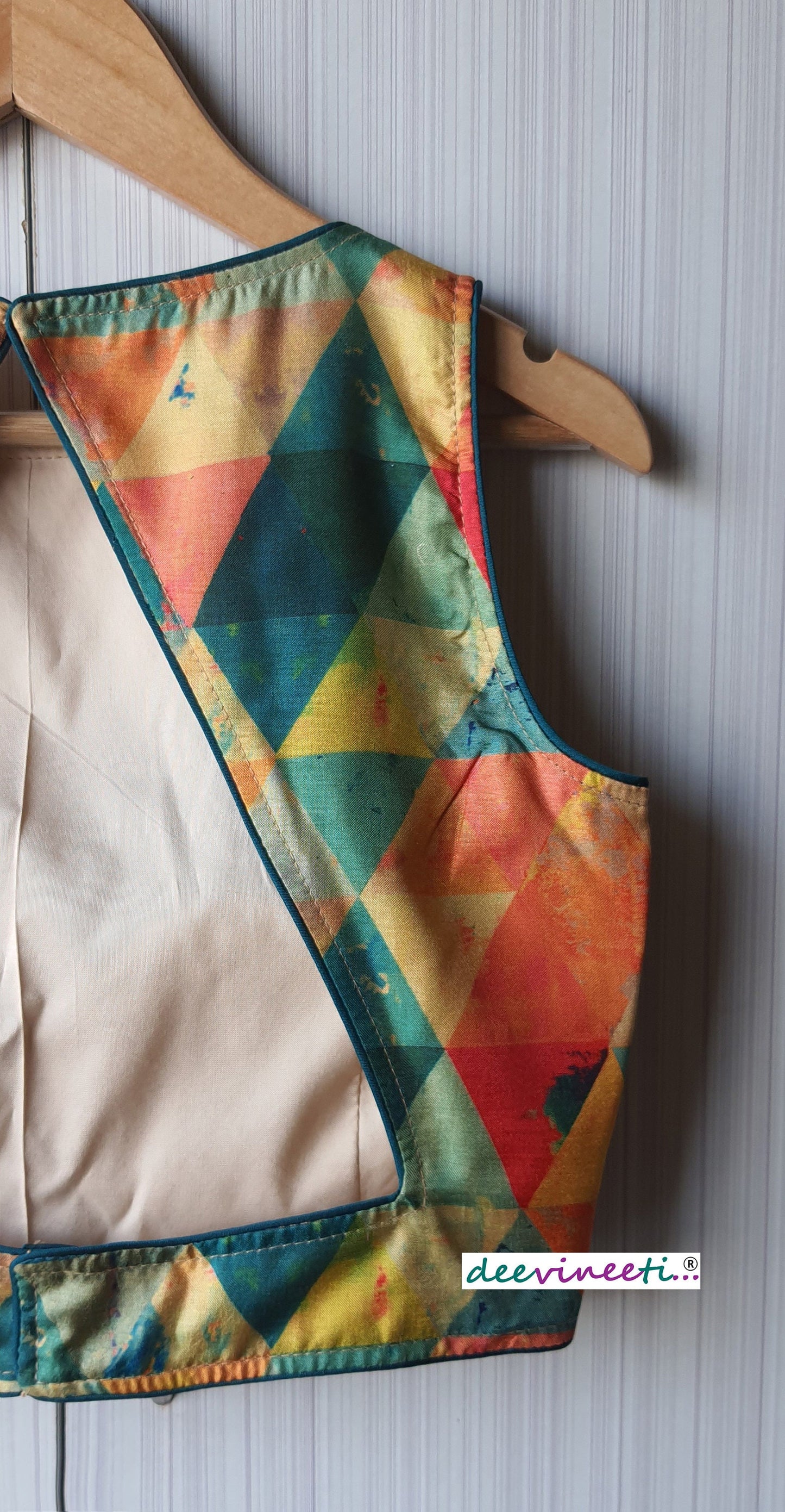 Multicolor Printed Khadi Silk Small Round Neck Blouse Sleeveless Open Back DVBL_075