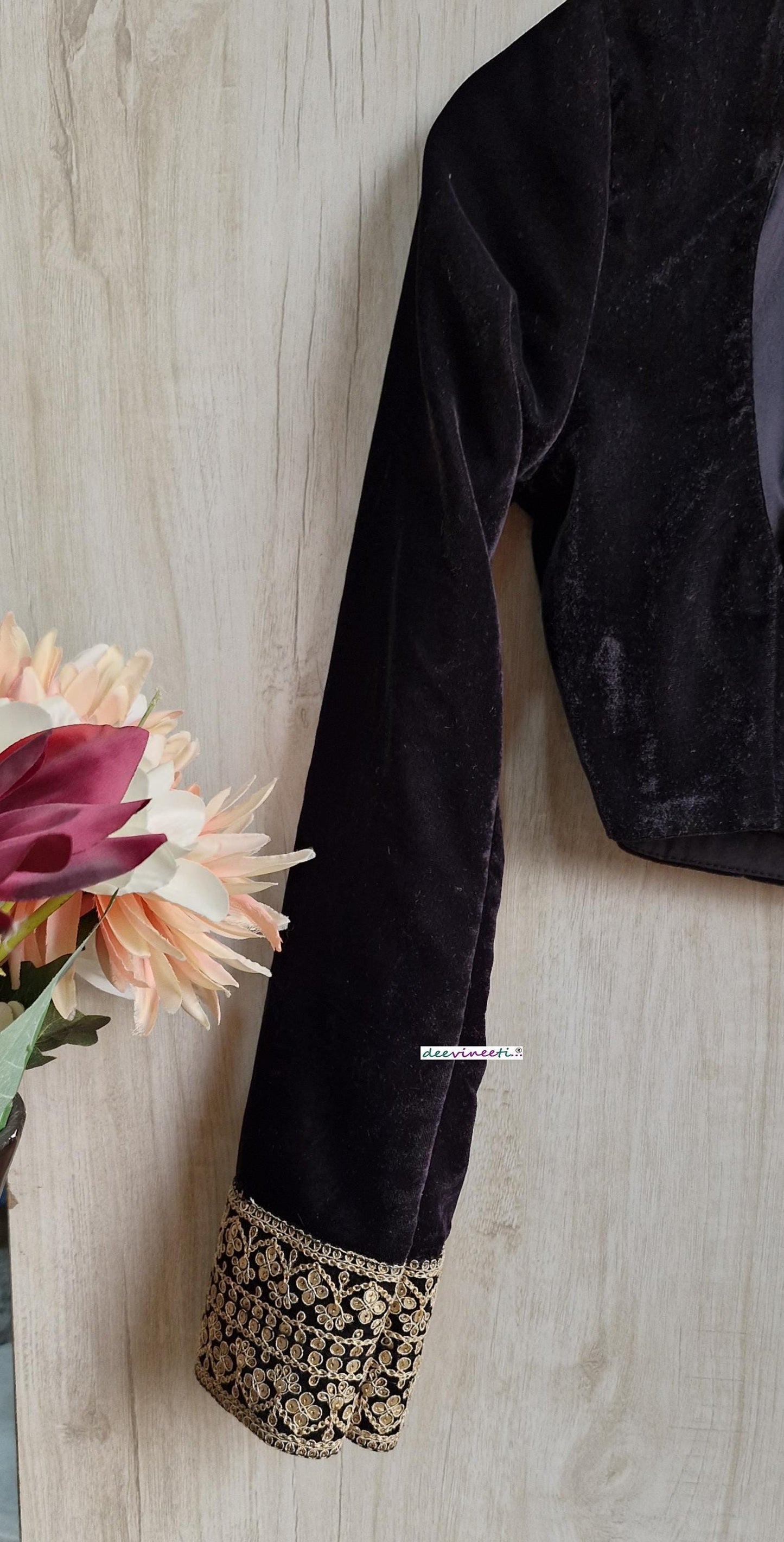Black Velvet Jewel Neck Full Sleeves Blouse DVBL_388
