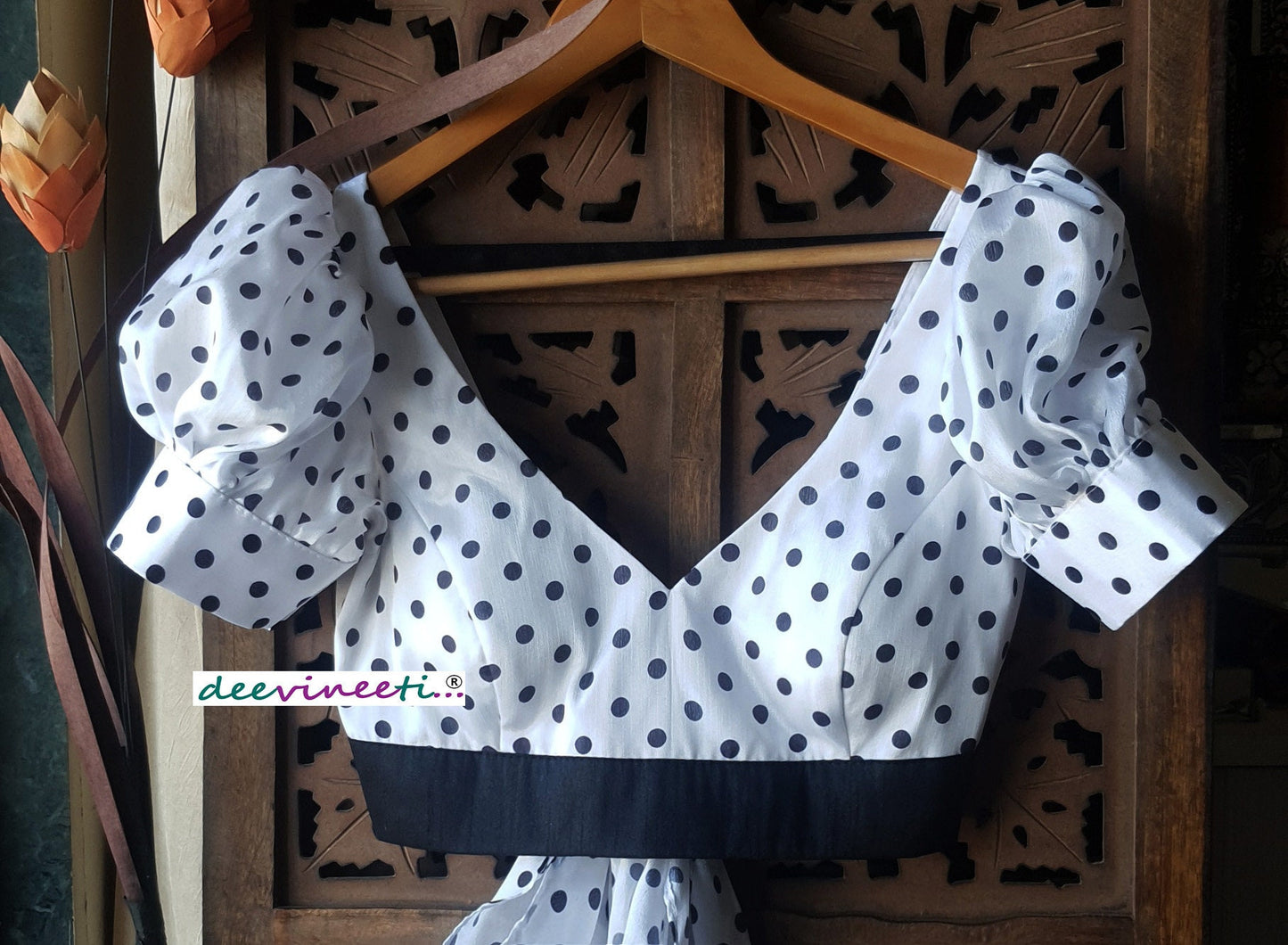 Black and White Polka Dot Puff Sleeves Blouse DVBL_242