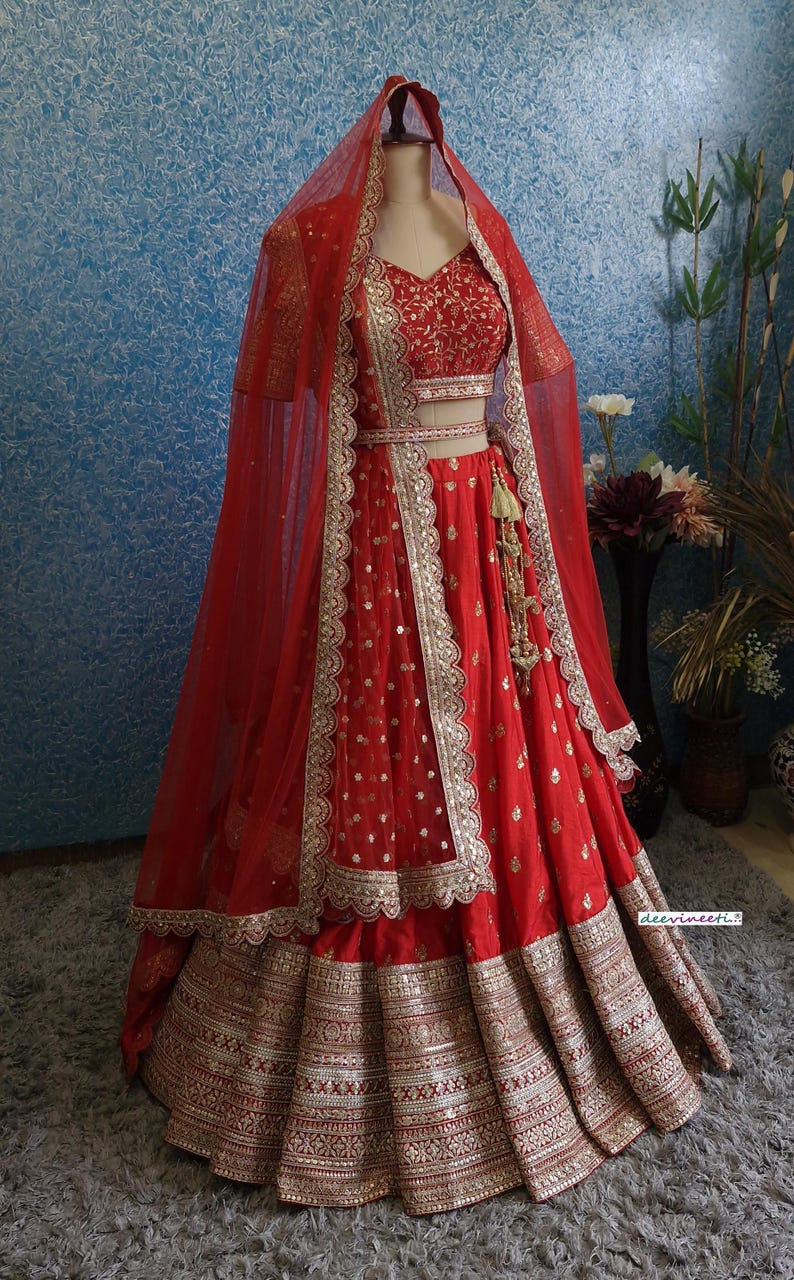 Designer Bridal Red Embroidered Silk Lehenga Choli DVMTD_0256