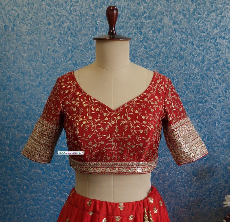 Designer Bridal Red Embroidered Silk Lehenga Choli DVMTD_0256