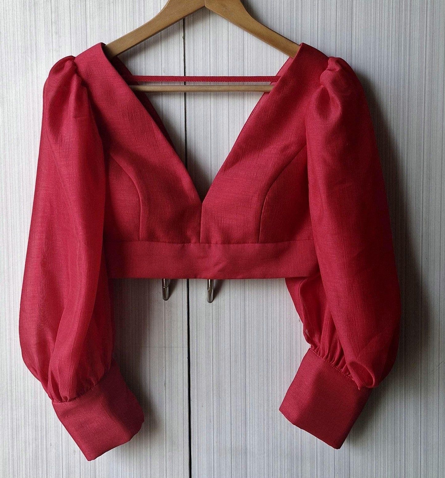 Raspberry Pink Art Silk Saree Blouse, Balloon Sleeves V Neck DVBL_499