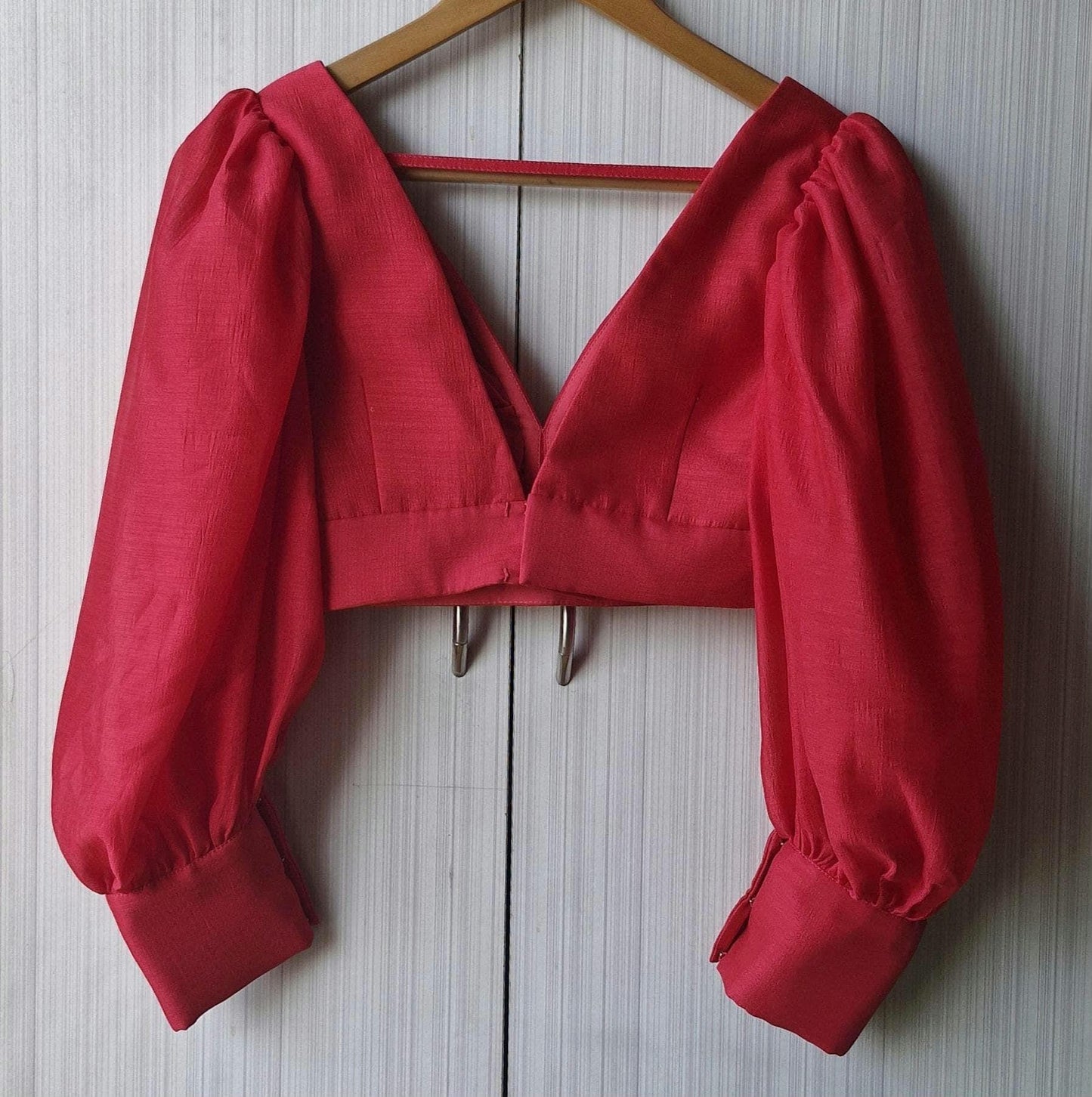 Raspberry Pink Art Silk Saree Blouse, Balloon Sleeves V Neck DVBL_499