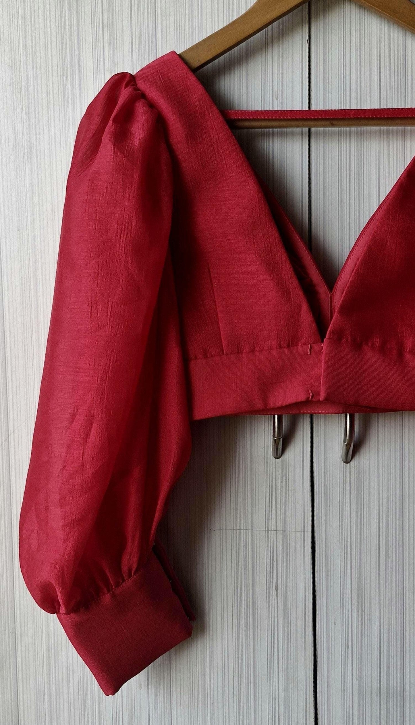 Raspberry Pink Art Silk Saree Blouse, Balloon Sleeves V Neck DVBL_499